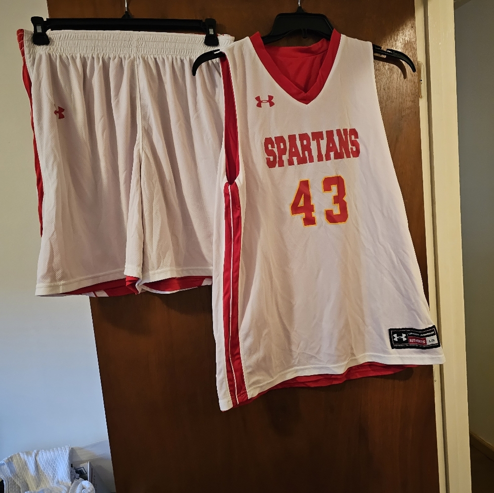 Under armor reversible jersey and shorts